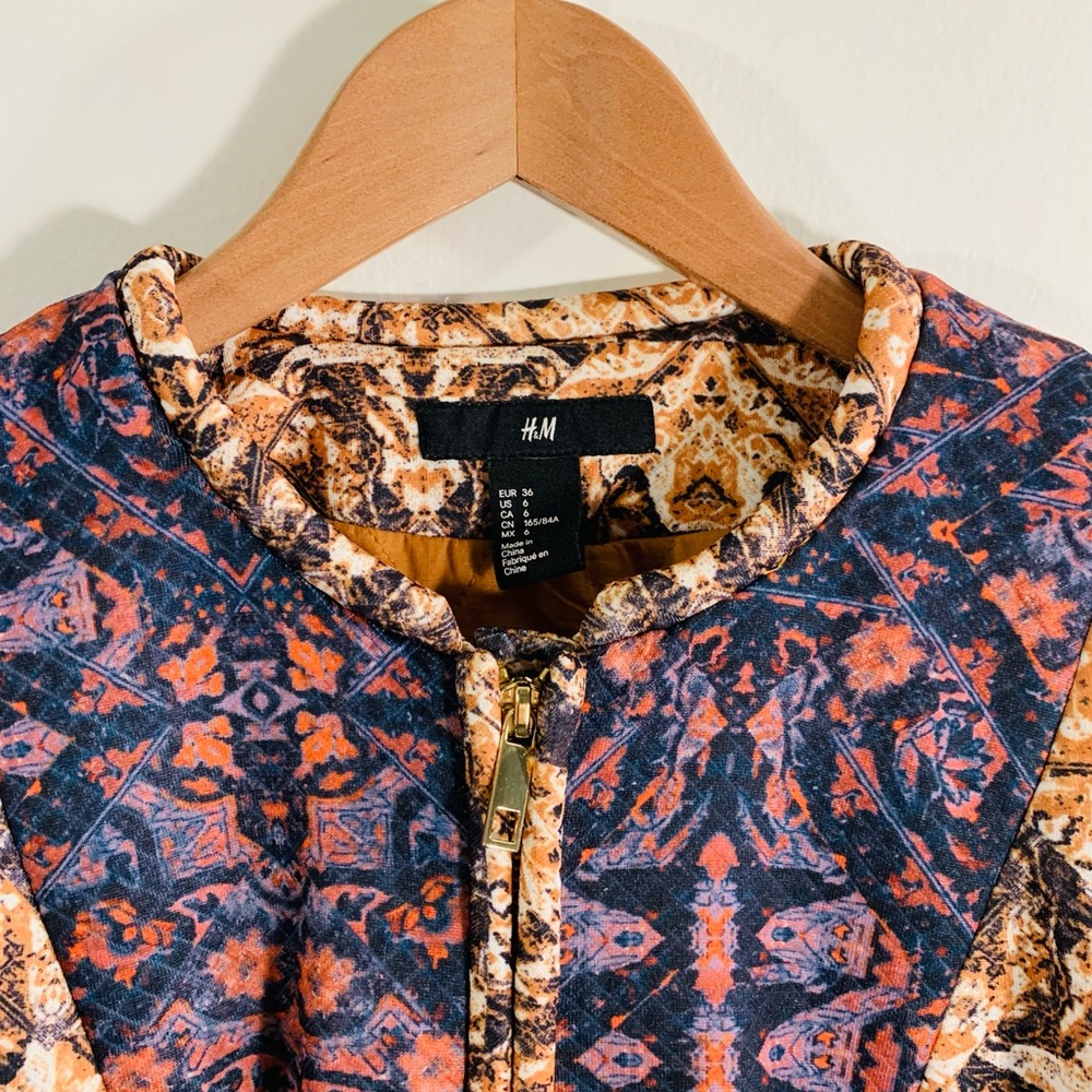 NEW H&M Printed Bomber Jacket - Picture 5 of 11